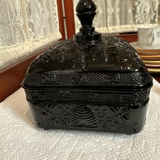 Vintage Indiana Glass Tiara Honey Bee Hive Box Black Candy Dish BEAUTIFUL