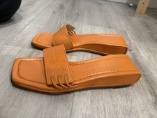 Sigerson Morrison Orange Leather Slide Sandals Women s 7 Made in Italy