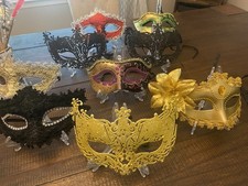 Zestaw masek do masek, długopisów i stojaków wystawowych