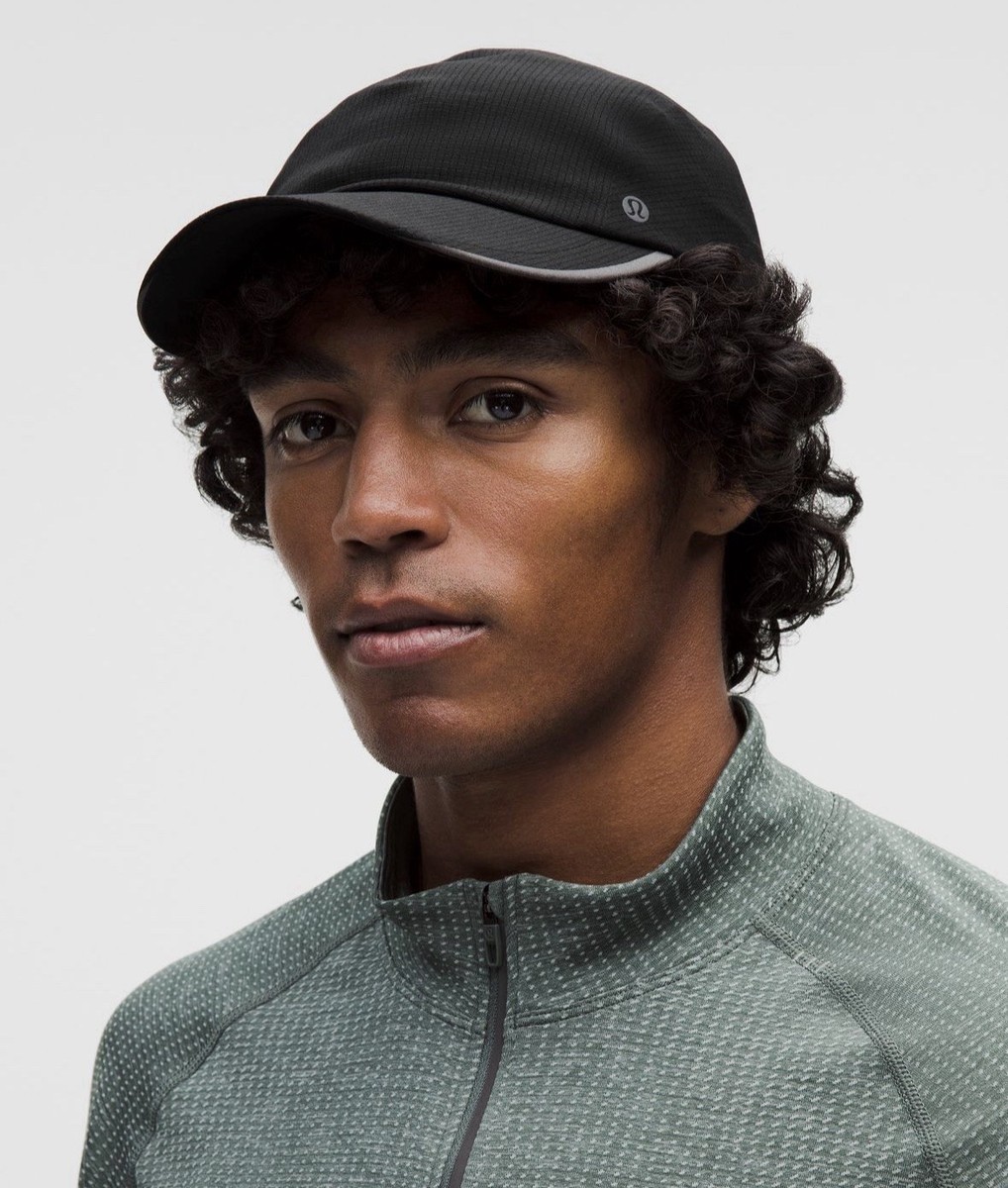 Lululemon Black Fast and Free Running Hat Reflective  display picture 2