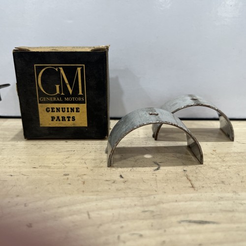 NOS OE GM Connecting Rod Bearings #512975 - Picture 2 of 3