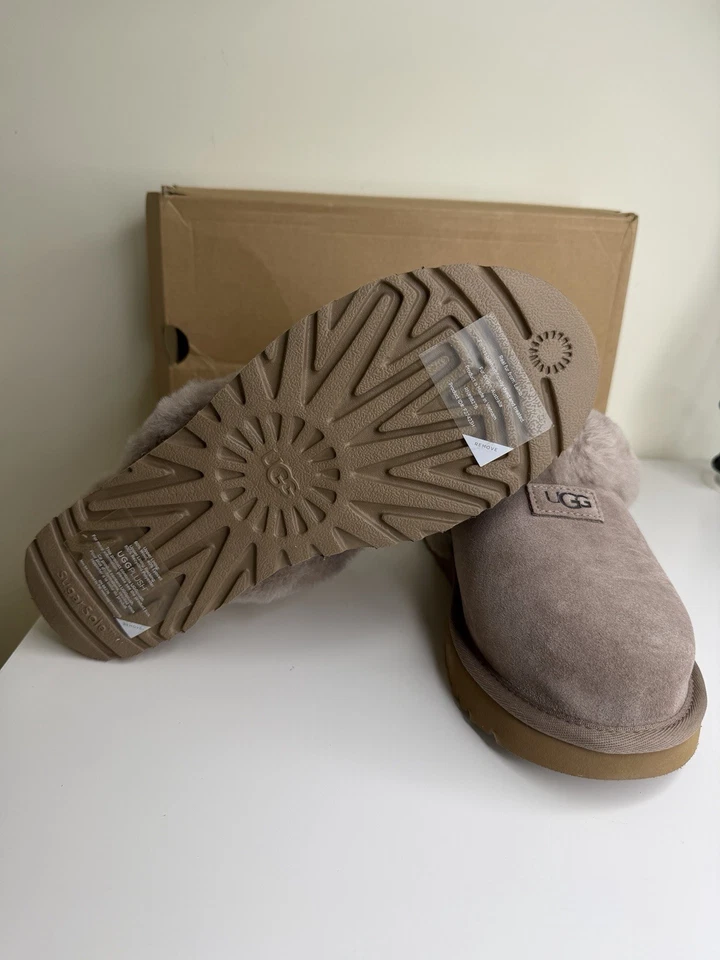 UGG Cozy Suede Slipper with Shearling Women’s Shoes, New 7M, 8M, 10M, 12M CRBO - Image 4 of 4