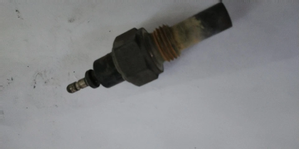 72-75 Mercedes Water Temp VDO Sensor 1-17-87 elect injc 1 prong 40c + 3 120c - Image 2 of 2