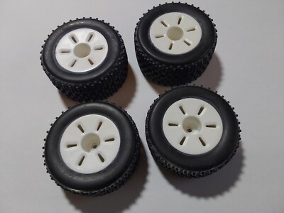 Pinecone Modelle UDIRC UD1609 1609PRO Drag Wheels und Reifen Set. UK Verkäufer. 