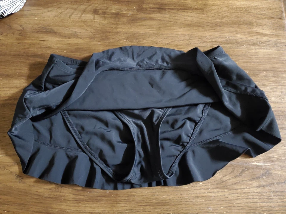 Womens Sz Small Bikini Top & Skirt Bottom Black & White Matching Swim Separates - Image 4 of 4