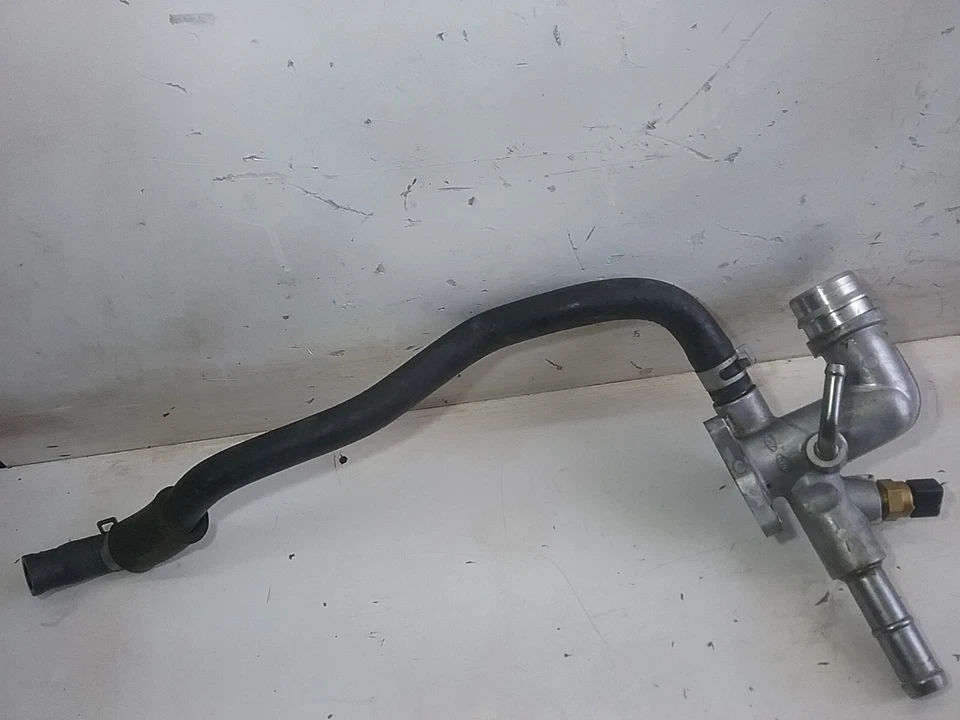 Hyundai Tucson 2014-2019 2,0 L termostato carcasa refrigerante manguera 25472-2E000 (M105) Foto 2 de 4