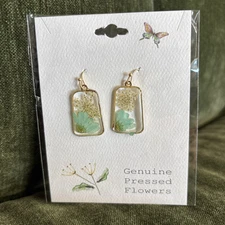 Zad Earrings Women’s Vintage Style Gold Mint Dried Flower Acrylic Earrings