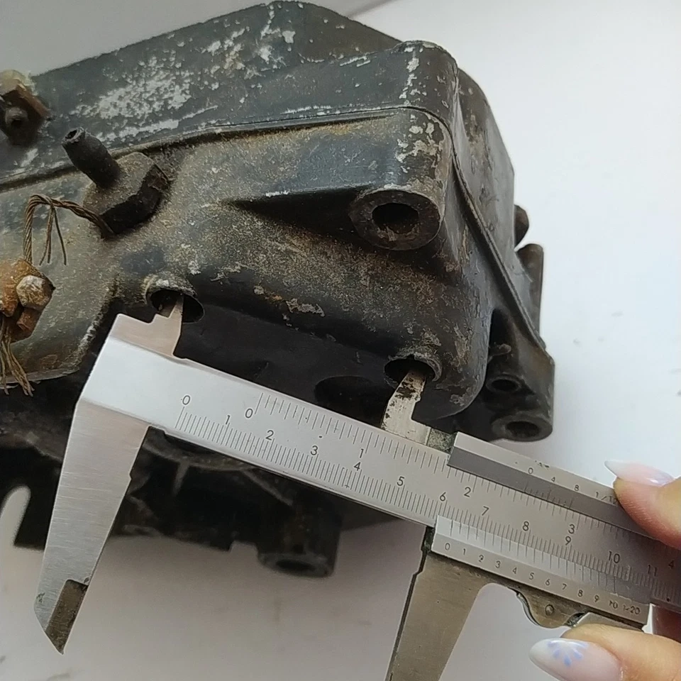 CARTER BASAMENTO MOTORE Minarelli RV3 APRILIA RS 50 RED ROSE 50 ricambi usati - Immagine 3 di 4