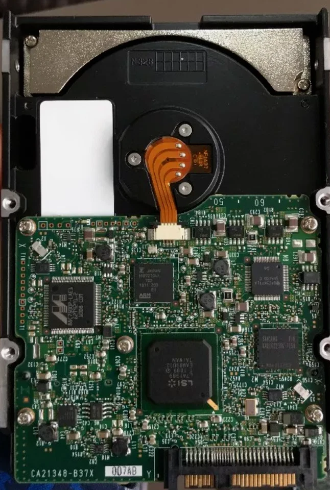 Genuine Fujitsu 147GB 3.5" 15K Workstation SAS HDD MBA3147RC CA06778-B200 - Image 2 of 2