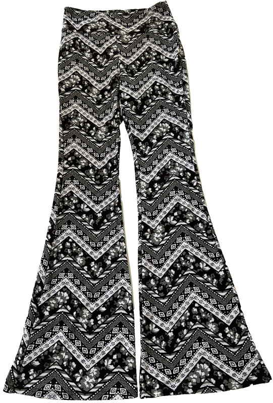 NO BOUNDARIES GIRLS AZTEC STYLE FLARED PANTS/TIGHTS BLACK & WHITE SIZE 7-9