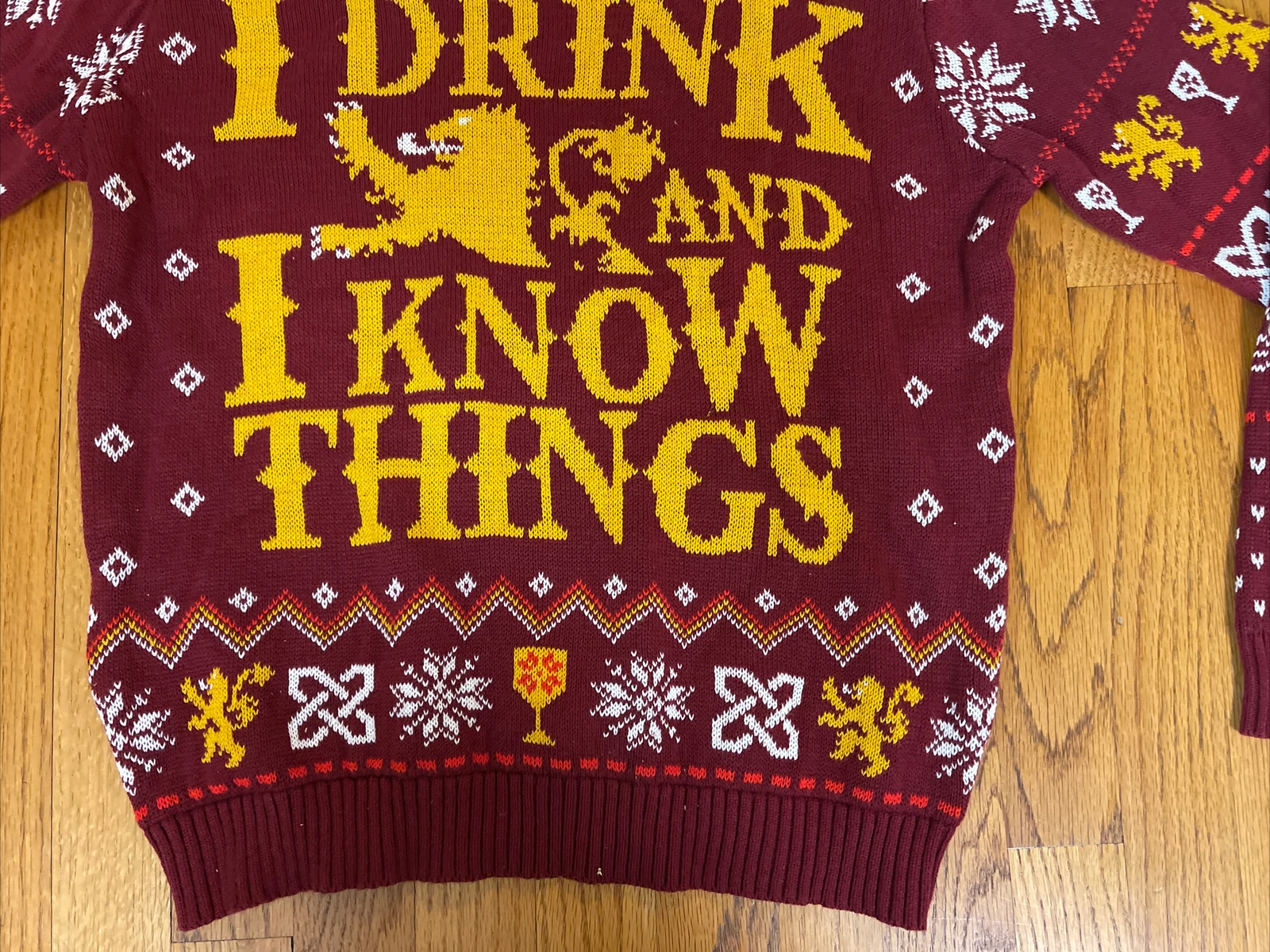 I Drink & I Know Things Game Of Thrones Ugly Christmas Sweater Men's Medium NWT