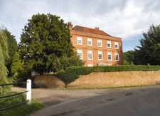 Photo 6x4 Mansion on Village Lane, Hedgerley  c2017