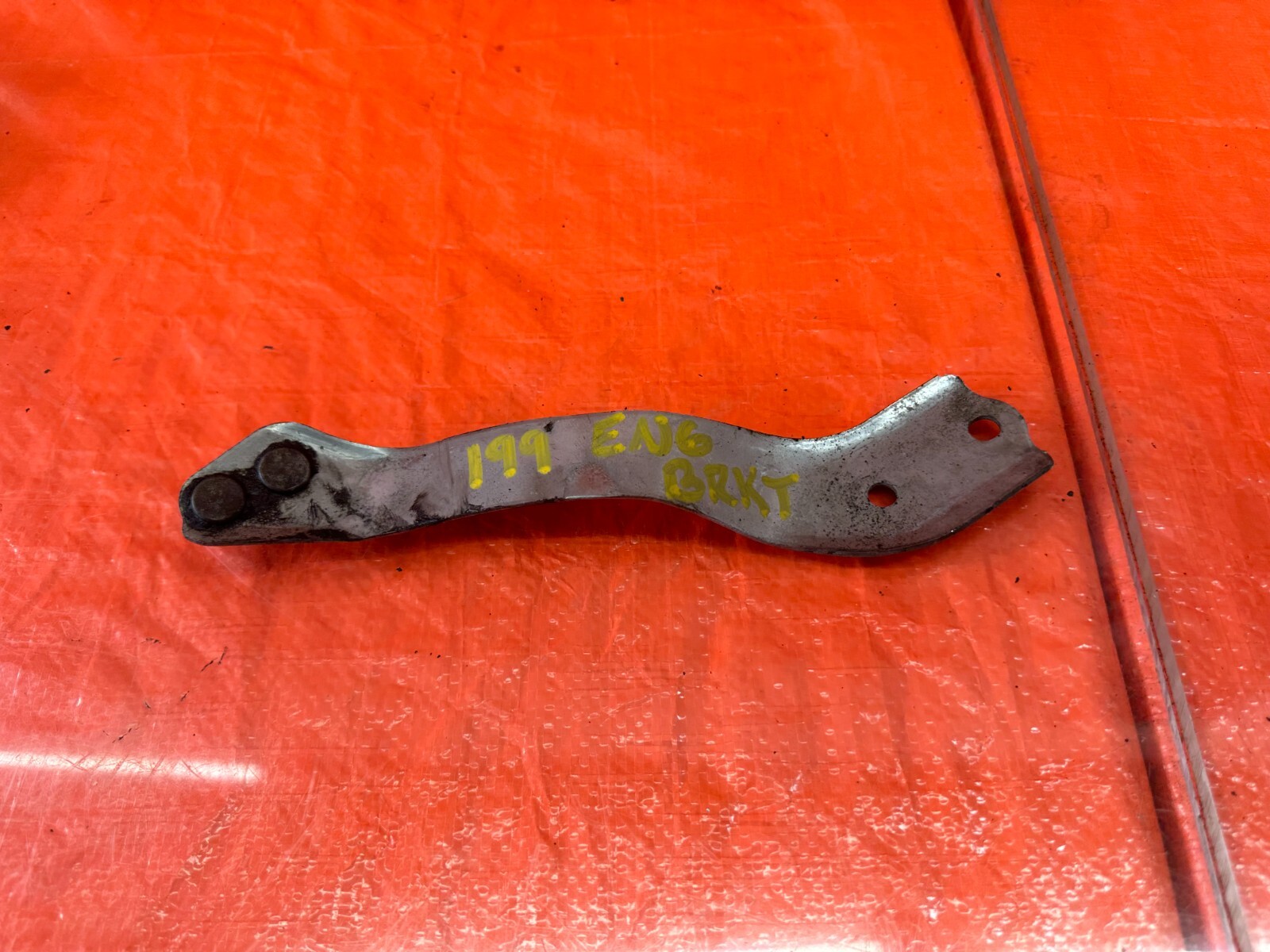 9295 HONDA CIVIC EX SI SOHC VTEC D16Z6 EXHAUST MANIFOLD BRACKET