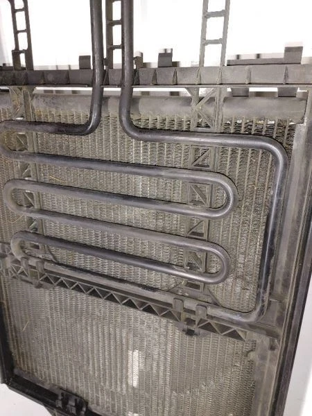 CONDENSADOR BMW 540I AC 98 99 00 01 02 03 Foto 4 de 4