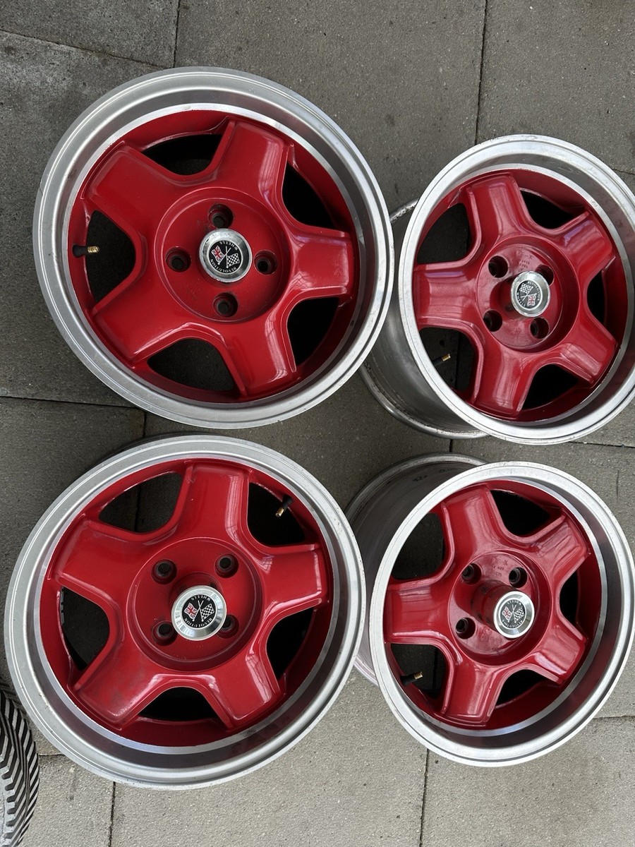 Alfa Romeo Montreal Alufelge Revolution 2Stk. 7x15/2Stk. 7.5x15 ET