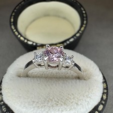 9 carat white gold pink and white zirconia trilogy ring extra small size H