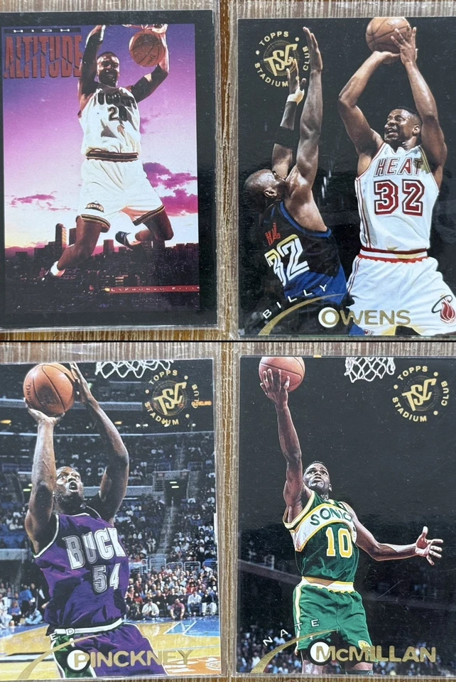 🏀🏀300+ Tarjetas coleccionables de baloncesto de los 90: cubierta superior, Fleer, Topps, aros de la NBA, etc. Foto 4 de 4