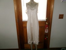 Vintage Cabernet Full Slip Nylon Sz 40/ 28'' Satiny Silky Lace Style 5881