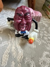 vintage 1988 California Raisin wind-up toy produced by Nasta Inc.