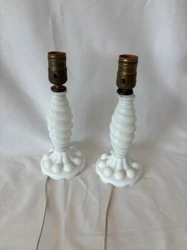 Set of 2 BEAUTIFUL Vintage White Milk Glass Electric Table Lamps No Shade