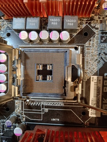 LGA775 ASUS P5K PRO iP35 chipset MoBo with CPU C2D E8200, I/O shield & 4GB RAM - Picture 9 of 21