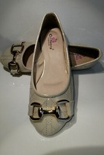 CLX NANCY Sz8b beige leather gold front buckles extra padding