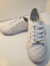 guess white runners