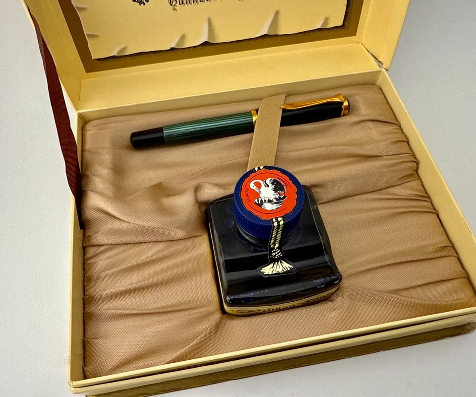 Nuevo de Lote Antiguo Pluma Estilográfica Pelikan M400 Estilo Verde/Negro Rayas - Alemania Occidental Foto 2 de 4