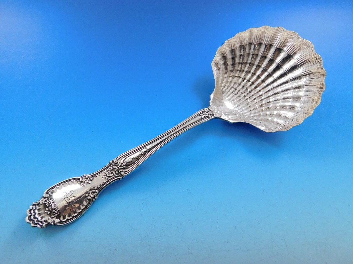 TIFFANY&Co. シルバー Spoon カトラリー ITALY製　銀製 Richelieu by Tiffany and Co Sterling Silver Berry Spoon with Clam