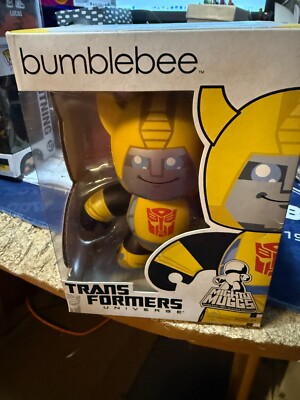 TRANSFORMERS--- Mighty Muggs 6'' Inch BUMBLEBEE
