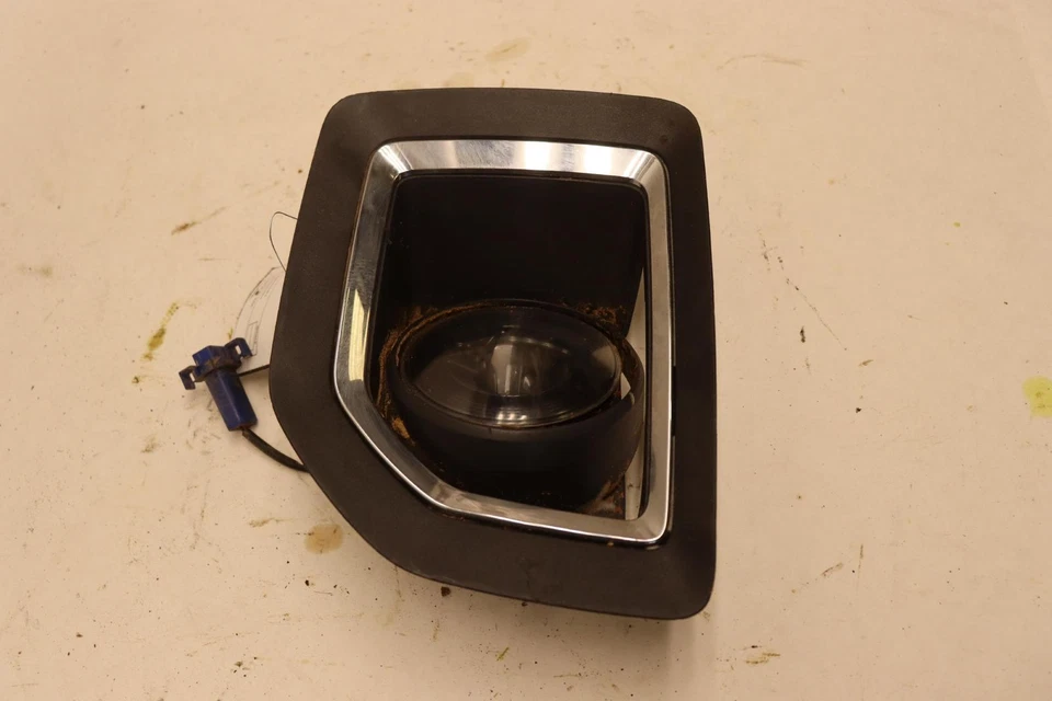 GMC SIERRA 2500 HD 2015-2019 parachoques delantero izquierdo lado del conductor luz antiniebla OEM Foto 3 de 4