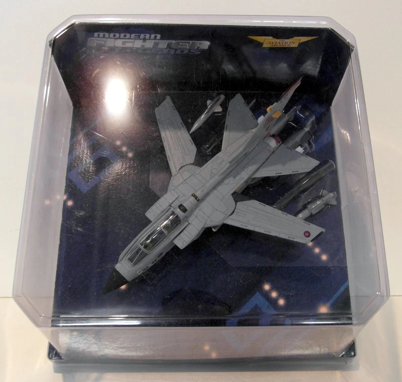 Corgi 1/72 AA33607 Panavia Tornado GR.4 ZA462/AJ-P 617 Sqn 2003 - Image 2 of 2