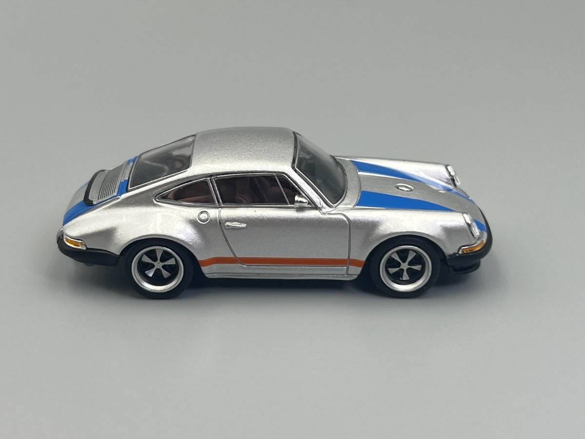 Porsche 911 Singer 964 Outlaw Magnus Walker-style 1/64 scale