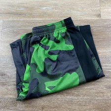 UNDER ARMOUR Stretch Waist Green Camouflage Activewear Shorts Boys Size Large
