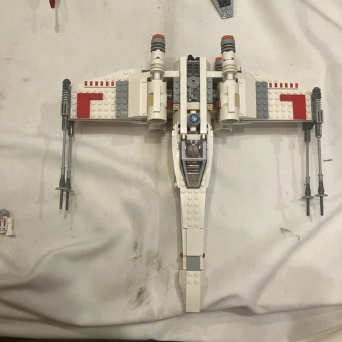 2 Star Wars Lego Sets 75108 & 9493 With Minifigures