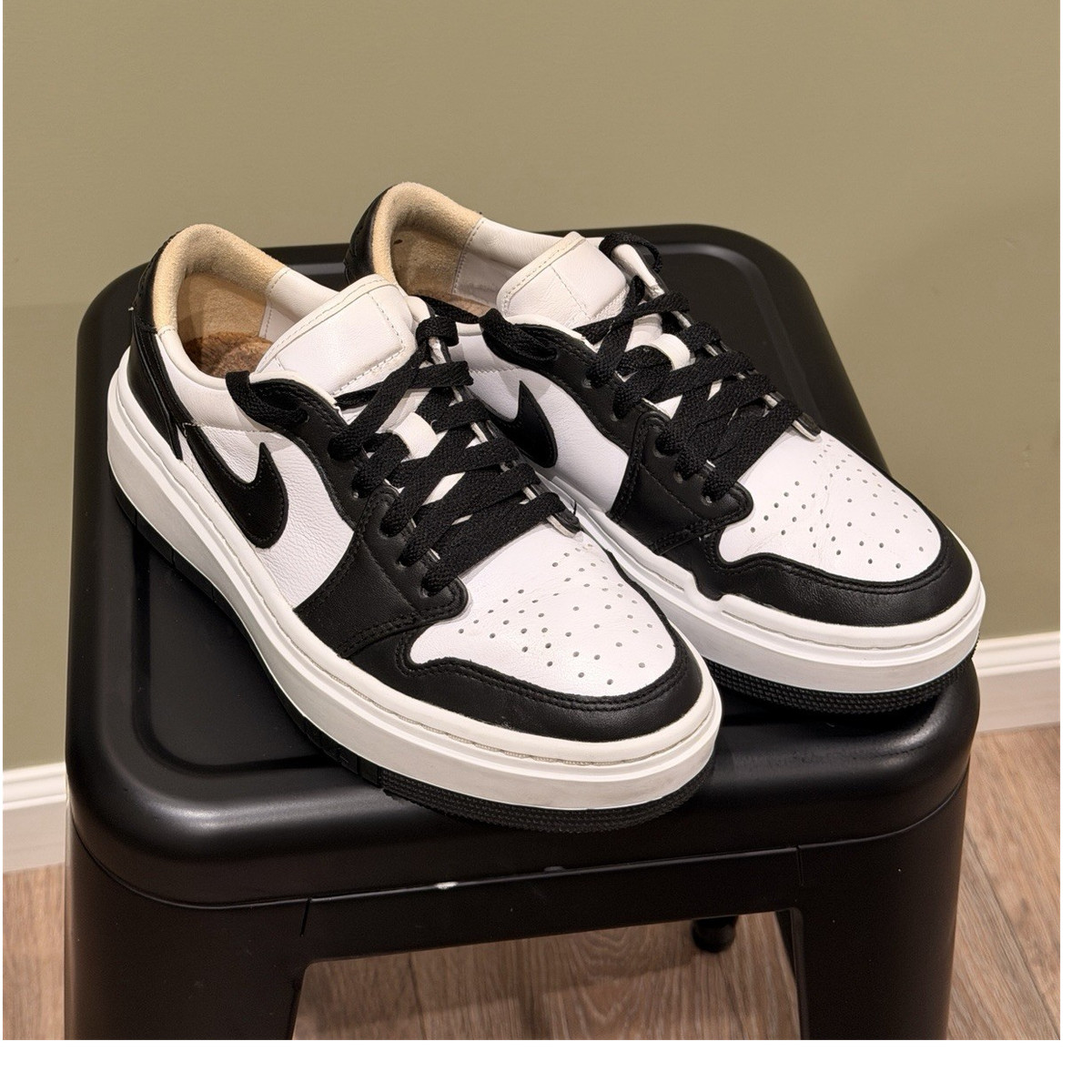 Sz 6.5 - Women's Nike Air Jordan 1 Elevate Low 'Panda Black White