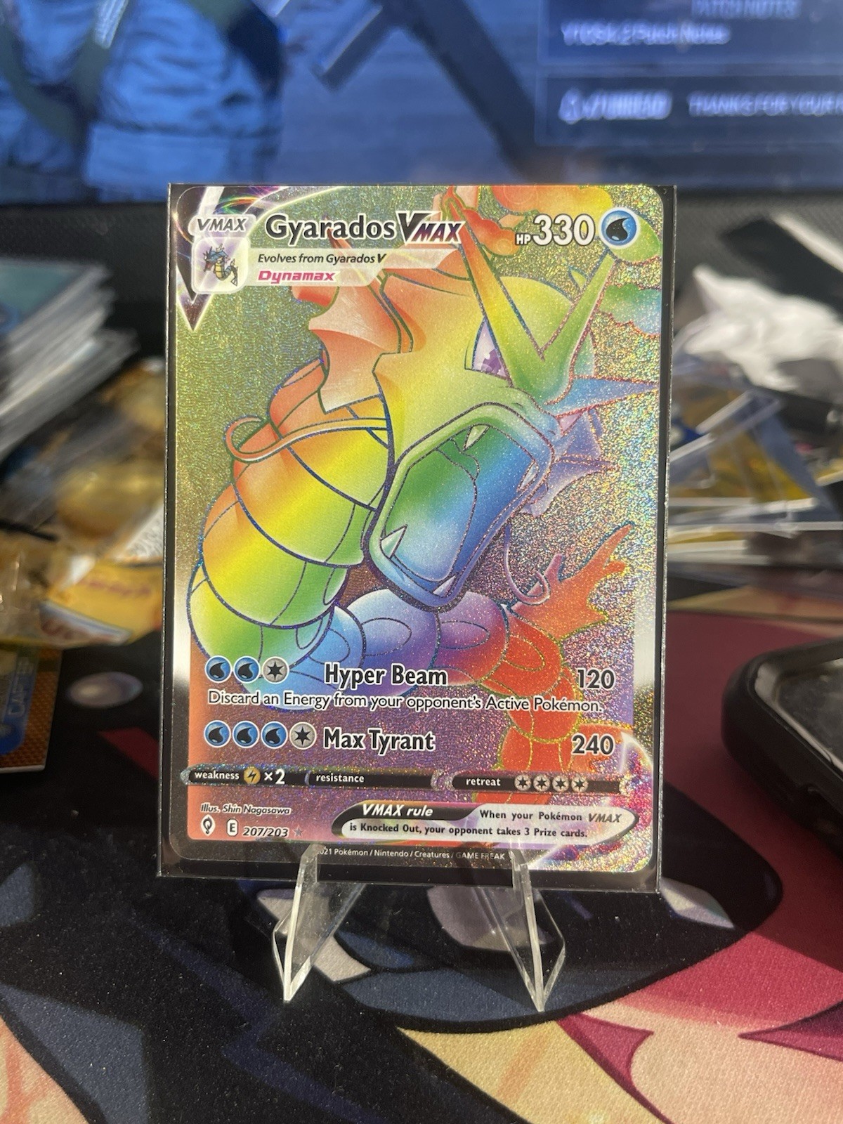 Pokémon TCG Gyarados VMAX 207/203 NM Rainbow Secret Sword&Shield Evolving Skies