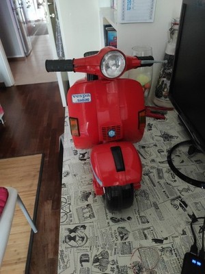Vespa PX 200 E Elektroroller Kinder PEG Perego KINDER Roller GTS 50r 60 70 80
