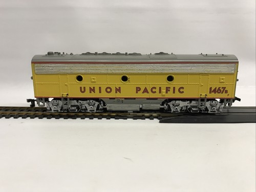 HO Scale Athearn EMD F7B Union Pacific UP #1467b Dummy