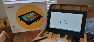 Wacom Cintiq DTK1660K0A 16in Creative Pen Display - Black