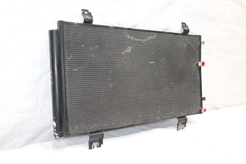 Lexus IS250 XE20 2012 sedán #255 condensador de CA Foto 2 de 4