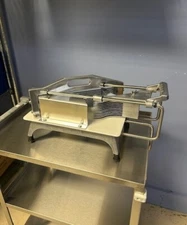 Vollrath 0643SGN Tomato Pro Manual Slicer with Safety Guard,Straight Blade 3/16"