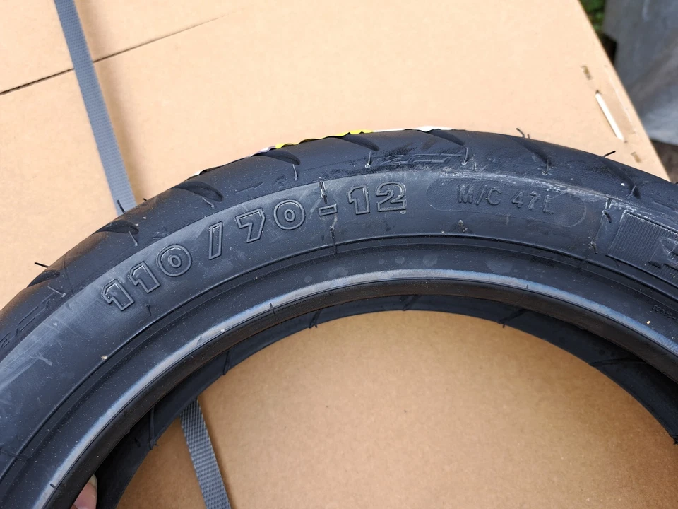 Roller Reifen 110 70 12 Michelin NEU - Bild 4 von 4