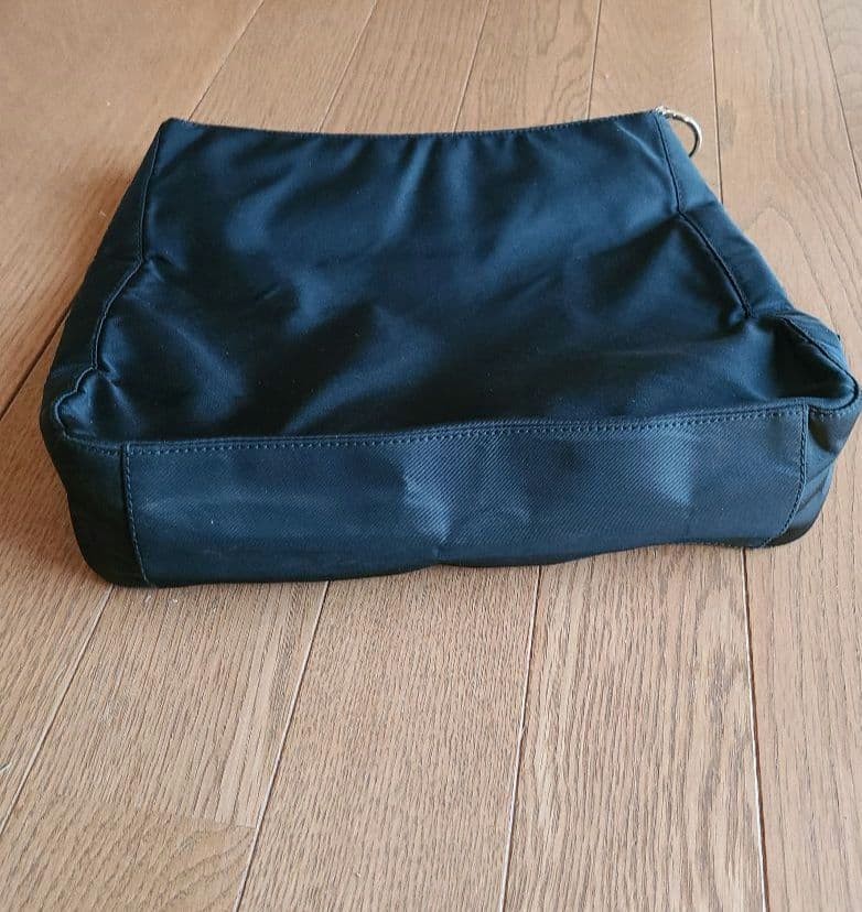 PRADA Black Nylon Shoulder Bag Triangle Logo Plate Black 10.2 x 9.6 x 2.8" Custo thumbnail 4