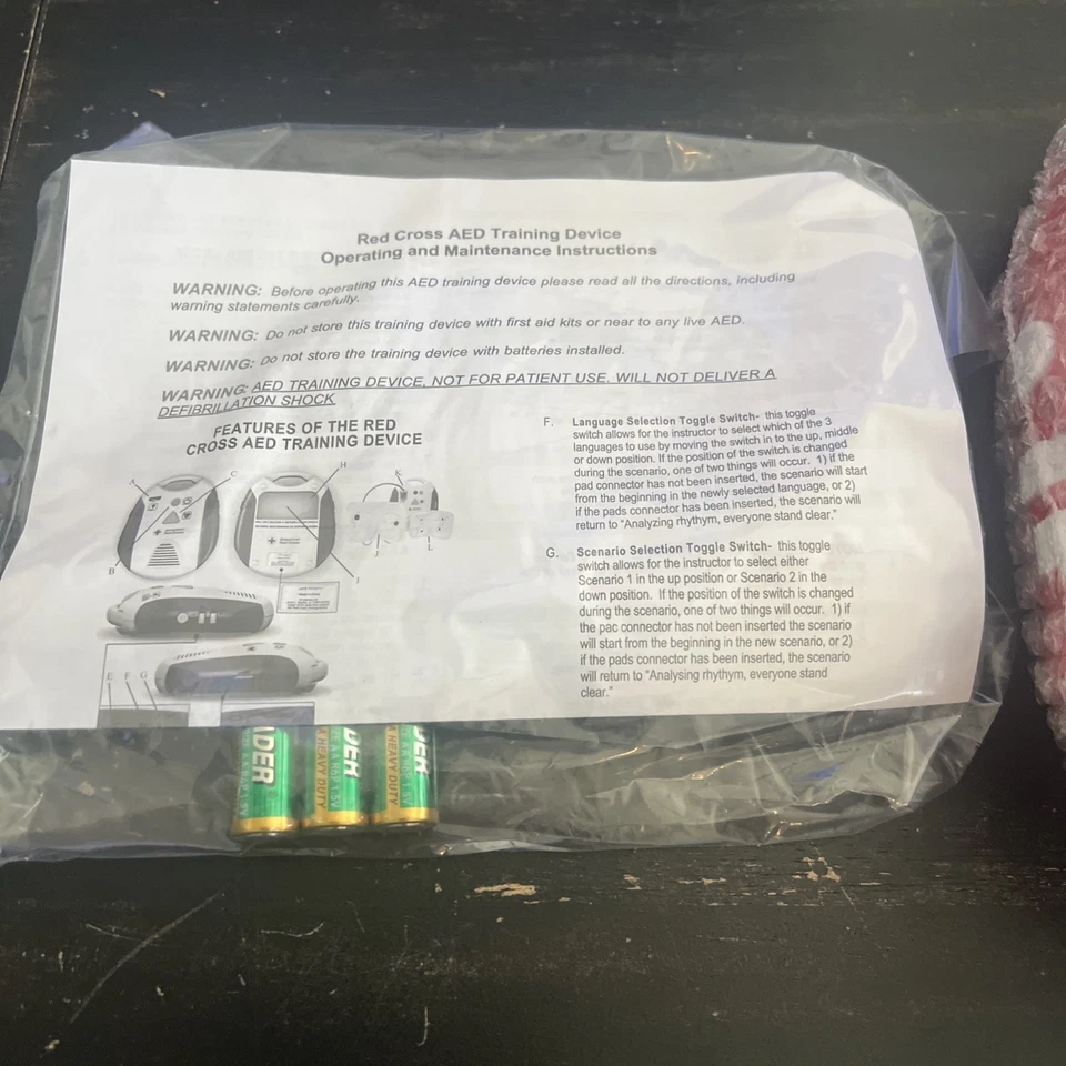 Nuevo Entrenador DEA Cruz Roja Americana con Bolsa de Transporte, Inglés/Español Foto 2 de 4