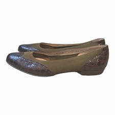 Salvatore Ferragamo Vintage 90s Olive Suede  Croc Embossed Leather Flats 7.5 A