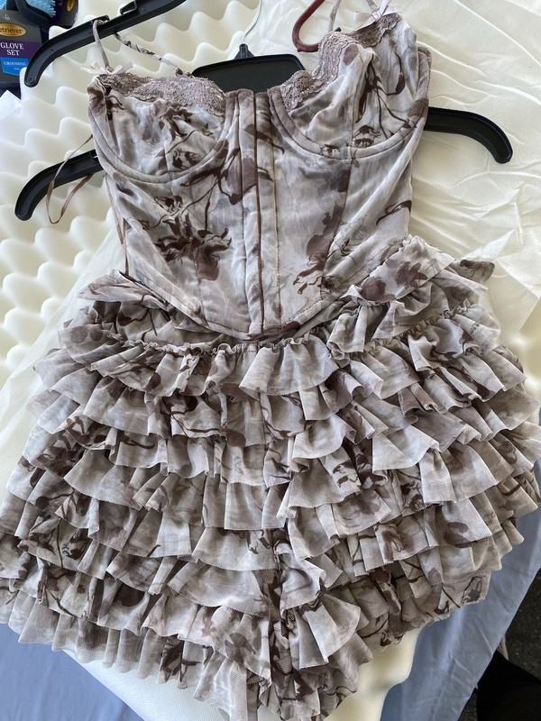 Fashion Nova Floral Mesh Corset & Ruffle Shorts 2-Piece Set XS Beige/Brown