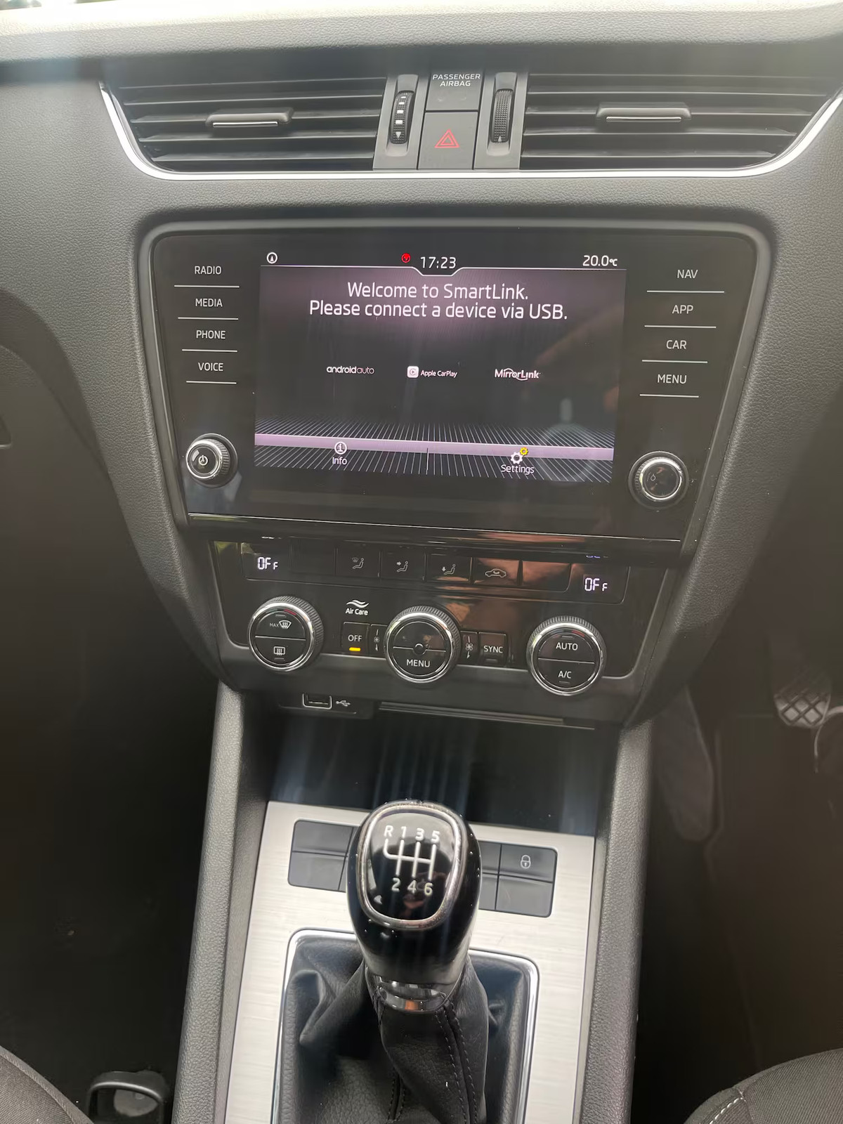 2020 Skoda Octavia, photograph 15