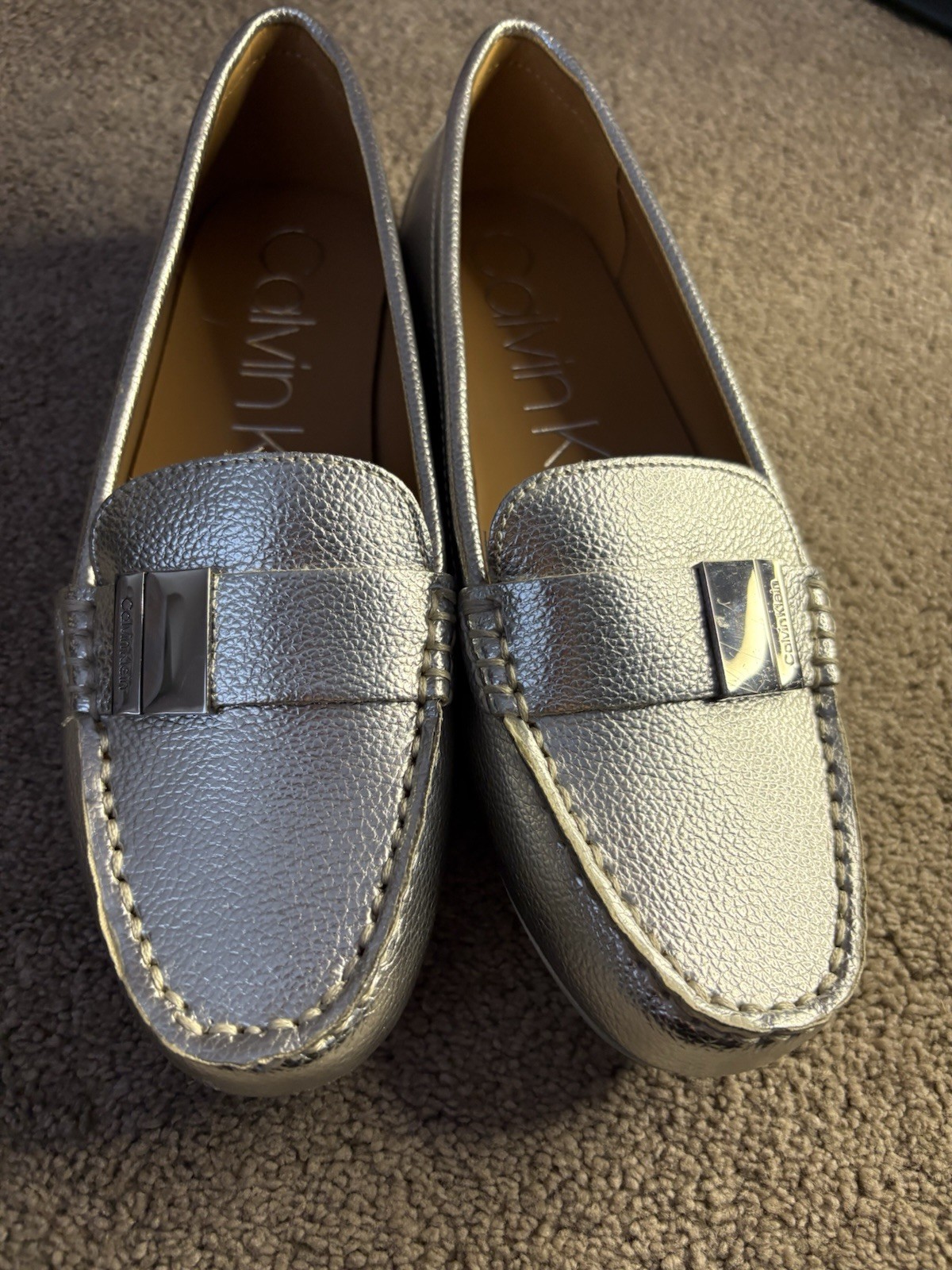 Calvin Klein Women’s Silver Leather Slip On Loafer Flats Logo Round Toe UK 4