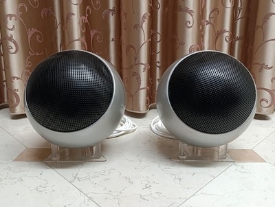 Grundig HiFi box 310 Ball Speakers